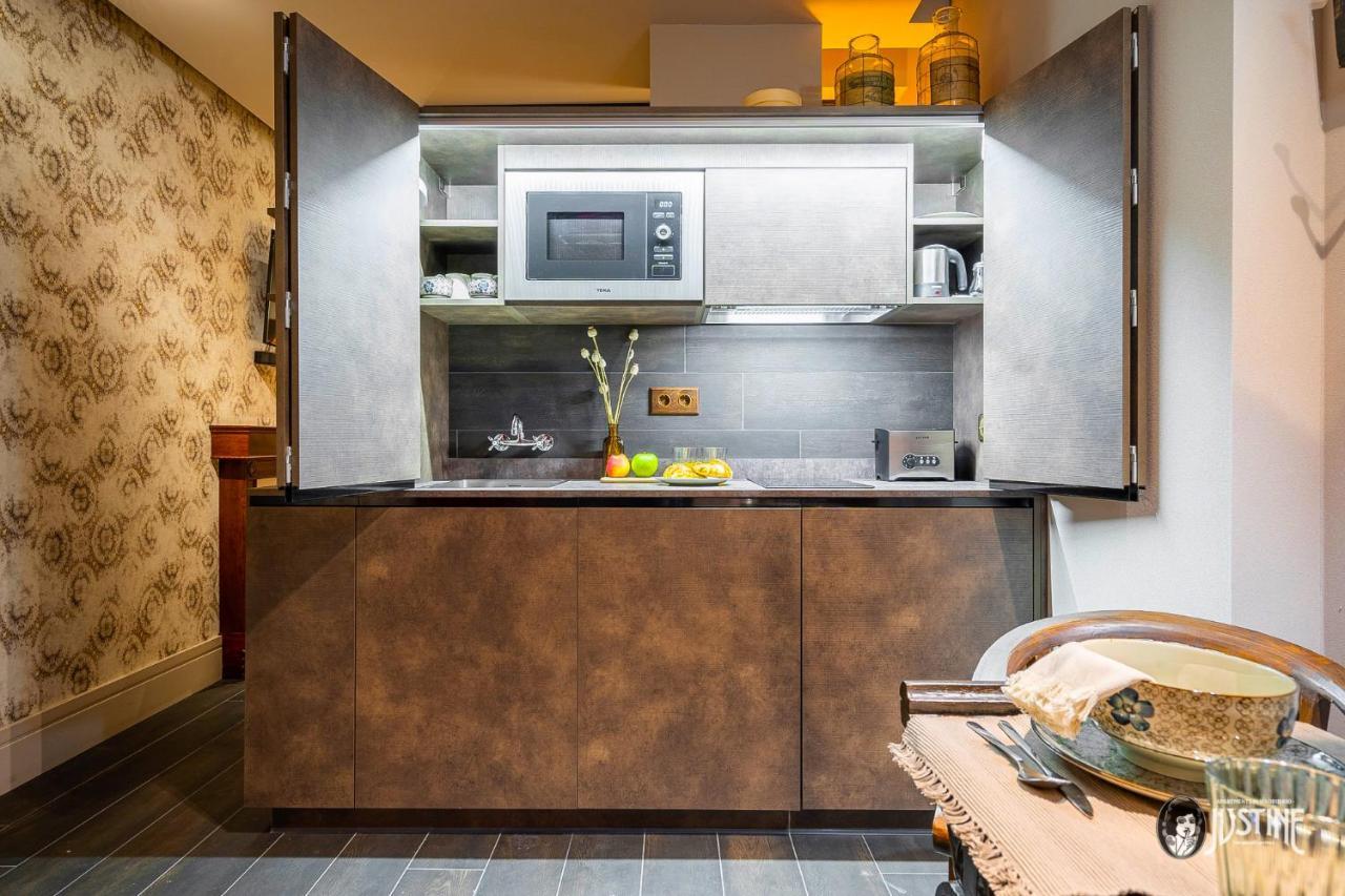 Suite Opium Den By Justine Apartments Apartamento Turistico En Madrid Rio Eksteriør bilde